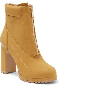 DKNY Logan Lug Sole Heeled Boot Tan & Gold- New In Box - Reemoly - Duplicate